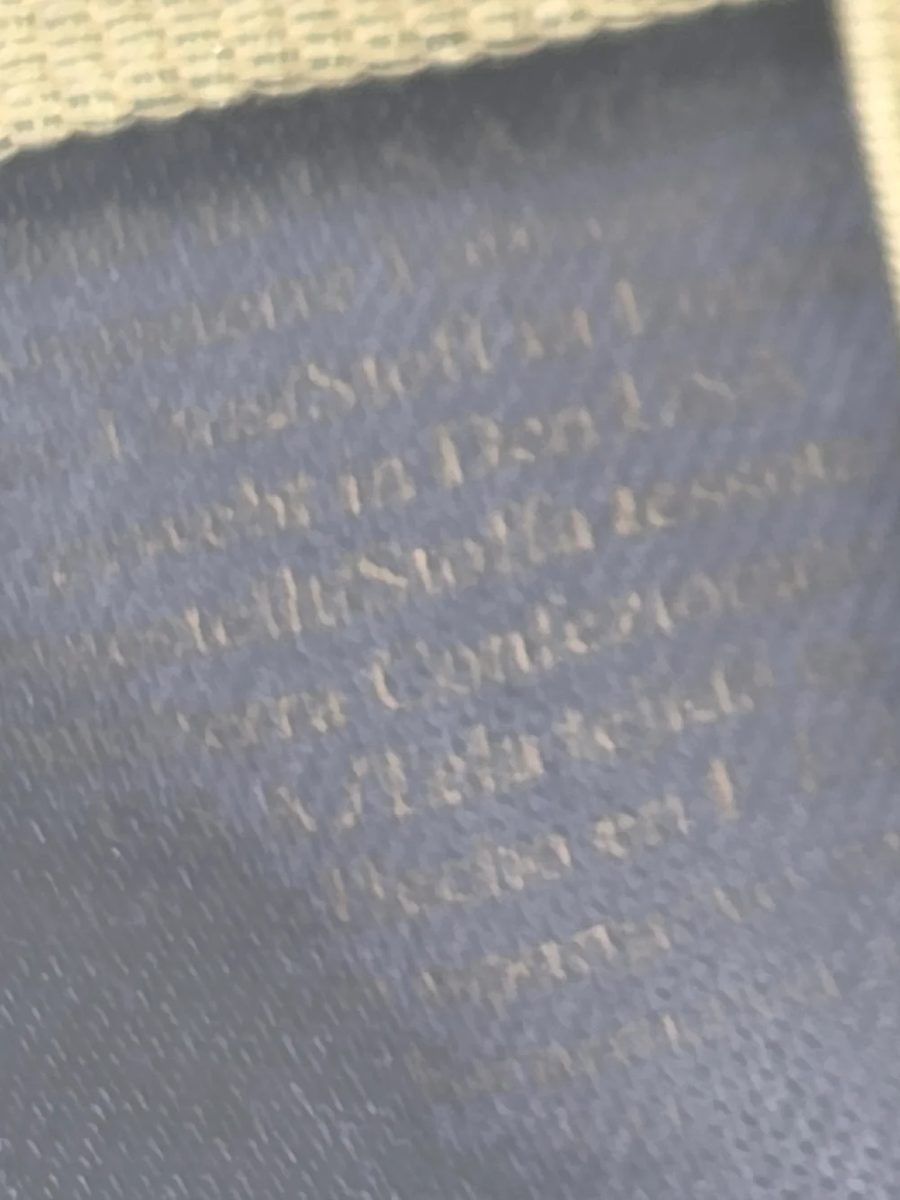 Brooks Brothers Mens 100% Silk Gold Tie With Navy Blue Polka Dots 3.5